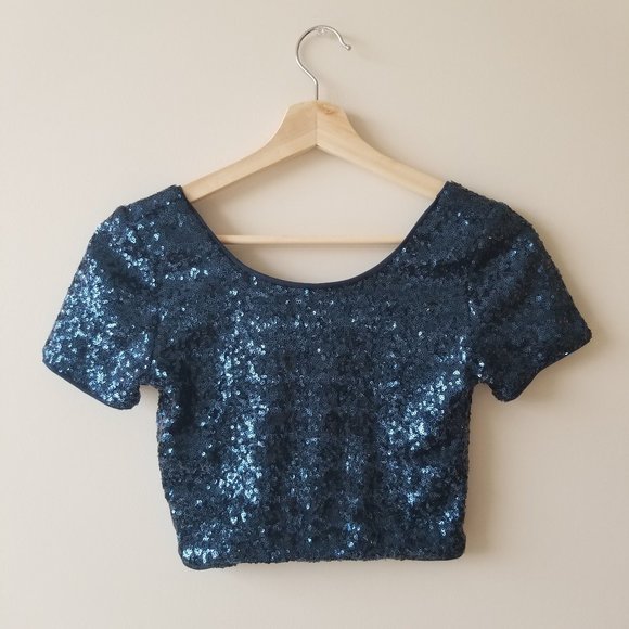 Forever 21 Blue Sequin Crop Top & Mini Skirt Set - Picture 3 of 13